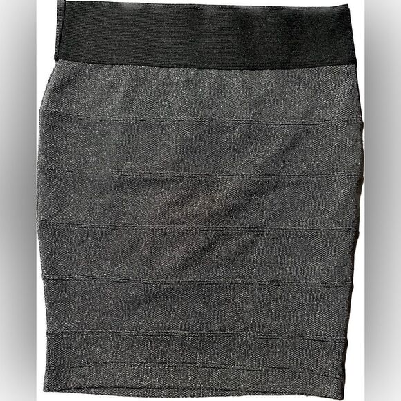 3 FOR $15 🙌🏼 Charlotte Russe size small bandage black graphite sexy mini skirt - Picture 2 of 3